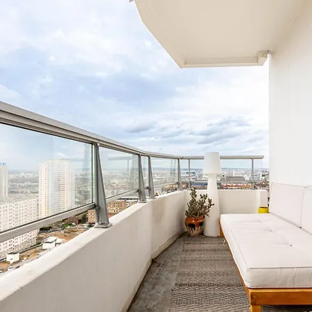 Guestready - High-rise Haven With Attractive Views Paris